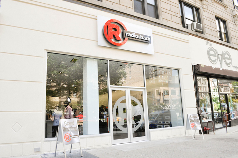 New Logo and Retail Concept for Radioshack