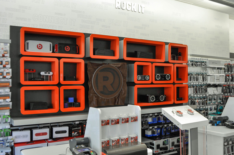 New Logo and Retail Concept for Radioshack