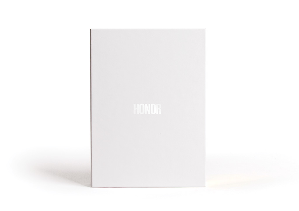 Lookbook for Honor by RoAndCo Studio